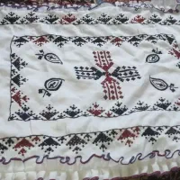 ناز بالشت دست دوز پریوال|رختخواب، بالش، پتو|میرجاوه, |دیوار