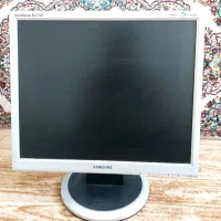 مانیتور کامپیوتر کارکرده