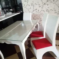 میز و صندلی ناهار خوری