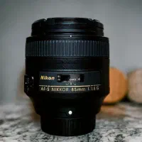 لنز 85mm f1.8 Nikon و 300-55 f3.5 Nikon