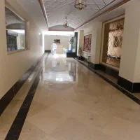 آپارتمان-دو-خواب-زنبق-لابی-سالن-اجتماعات