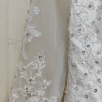 لباس عروس دنباله دار با تور سر ست خودش برند استیسی|لباس|کرج, جهانشهر|دیوار