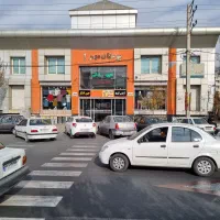 فروشنده خانم جهت پوشاک بچه گانه و مردانه