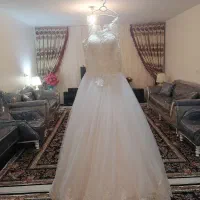 لباس عروس|لباس|اندیشه, اندیشه فاز ۱|دیوار