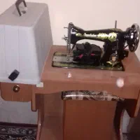 چرخ خیاطی به همراه میز وصندلی