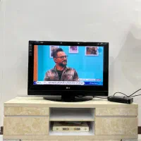 میز تلویزیون کاملا سالم و شیک