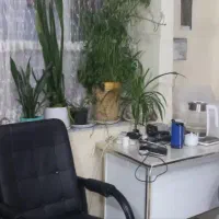 سالن آرایشگاه ترجیحا زنانه حدودا ۶۰ متری