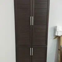 جاکفشی و جا لباسی