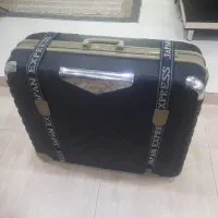 چمدان مسافرتی