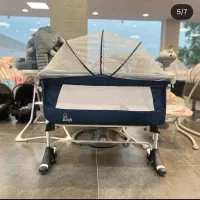 تخت کنار مادر برند zooye