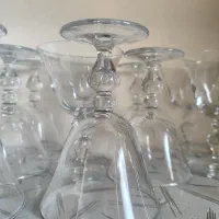 ۳دست بستنی خوری فرانسه