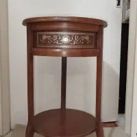 میز گرد چوبی