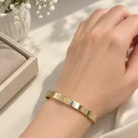 النگو طلا ۴گرم نمادار و شیک  زنجیر طلا۶گرم و ۹۰سوت