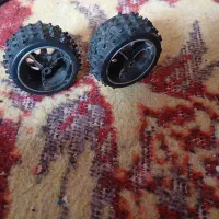 تایر ماشین کنترلی|اسباب‌‌بازی|ملکان, |دیوار