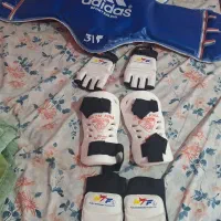 ست کامل وسایل تکواندو+(لباس و کمربند زرد و سبز )