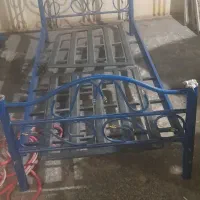 تخت اهنی