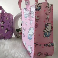 ساک دست دوز|کیف، کفش، کمربند|بندر انزلی, ساحل قو|دیوار