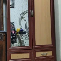 کمد لباس بسیار جا دار و‌محکم