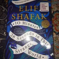 کتاب ده دقیقه و 38 ثانیه الیف شافاک