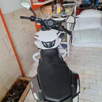 ان اس Ns 200 مزایدع