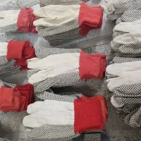 دستکش کار خالدار