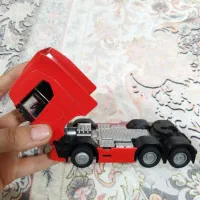 کامیون فلزی