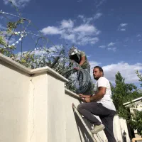 نصب انواع سیم خاردار وتولید فنس