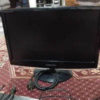 مانیتور سامسونگ ودوعددگیرنده دیجیتال