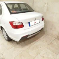 ساینا s با لوازم