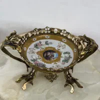 ظرف چینی برنز