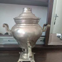 سماور زغالی و قلیان برنجی کوچک