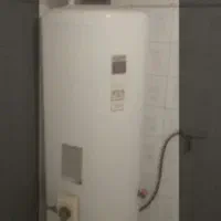 آبگرمکن ایستاده