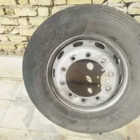 ۳ عدد لاستیک و یک عدد رینگ ۳۱۵|قطعات یدکی و لوازم جانبی|شیراز, تل حسین‌آباد|دیوار