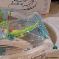 صندلی غذا و نینی لای لای برند زویه