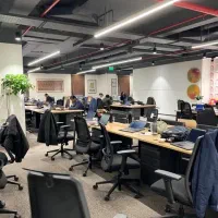 استخدام دو فروشنده داخل اینستاگرام با درآمد مثبت۴۰