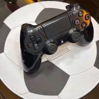 دسته بازی ps4 اورجینال + یک عدد high copy