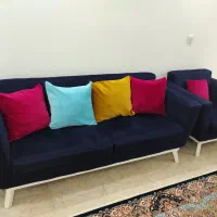 مبل 7نفره و جلو مبلی 3تیکه.