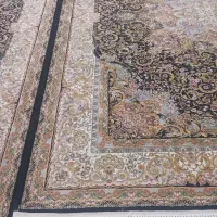 فرش ۴و۶و۱ونبم متری زمینه مشکی معاوضه با ۱۲  متری