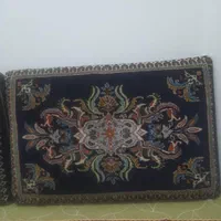 پشتی دست باف در حد نو|پشتی|بیرجند, |دیوار