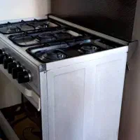 لباسشویی و فرگاز در حد نو