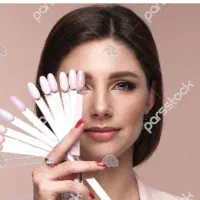 طراحی ناخن و ناخن کار حرفه ای