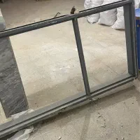 درب اتاق با چهارچوب