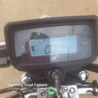 متورسیکلت همتاز ۲۰۰ در حد خوشک