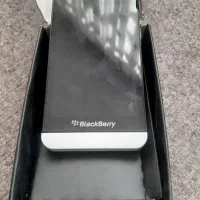 گوشی بلک بری مدل z10،سالم با کارتن