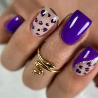 به مدت یه هفته روی تمام خدمات ناخن آف گذاشتم