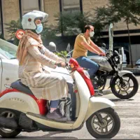 آموزش موتور سواری بانوان