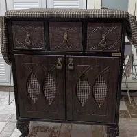 میز چرخ خیاطی و اتو سروش قهوه ایی
