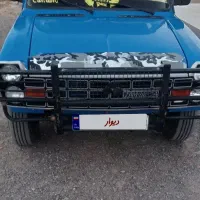 نیسان وانت مدل ۴۰۱تمیز در حد خشک