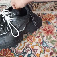 یک جفت کفش اسپرت سایز39