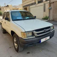 تویوتا هایلوکس ۲۰۰۱